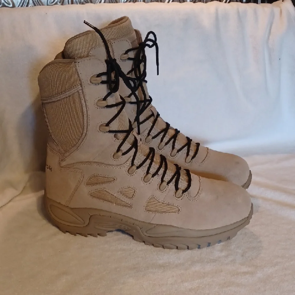 Reebok Beige Tactical First Responder Boots Size 10 W Leather Uppers Side Zippe